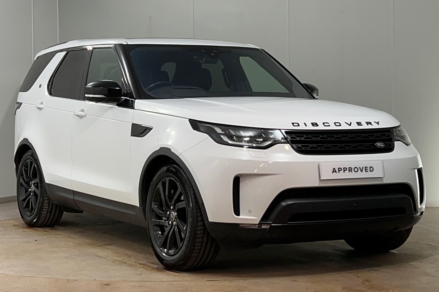 Main listing image - Land Rover Discovery