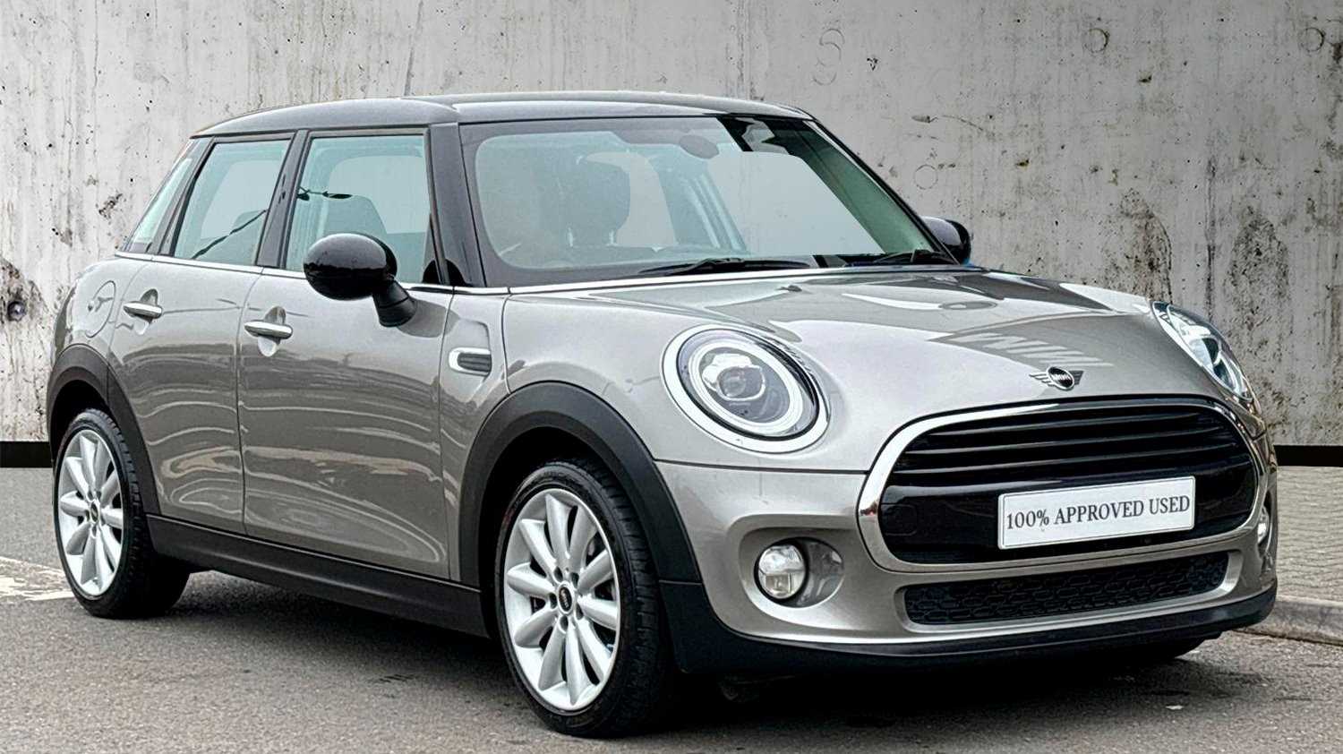 Main listing image - MINI Hatchback 5dr