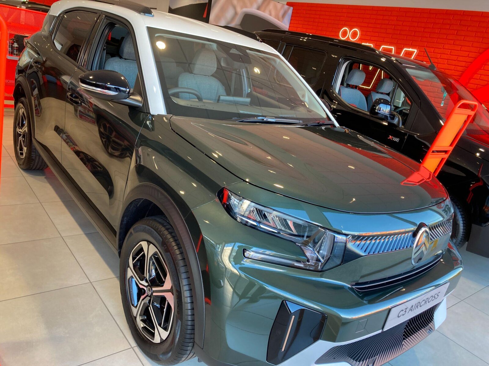 Main listing image - Citroen C3 Aircross