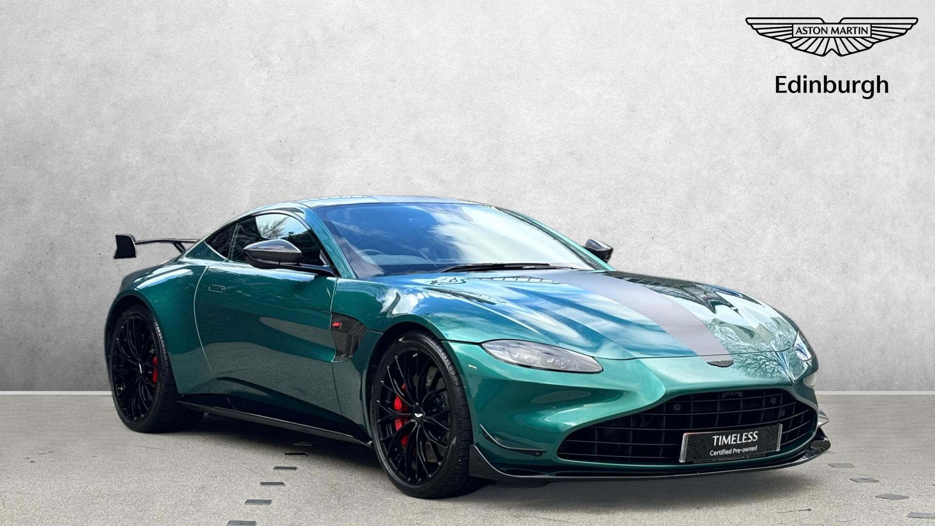 Main listing image - Aston Martin Vantage