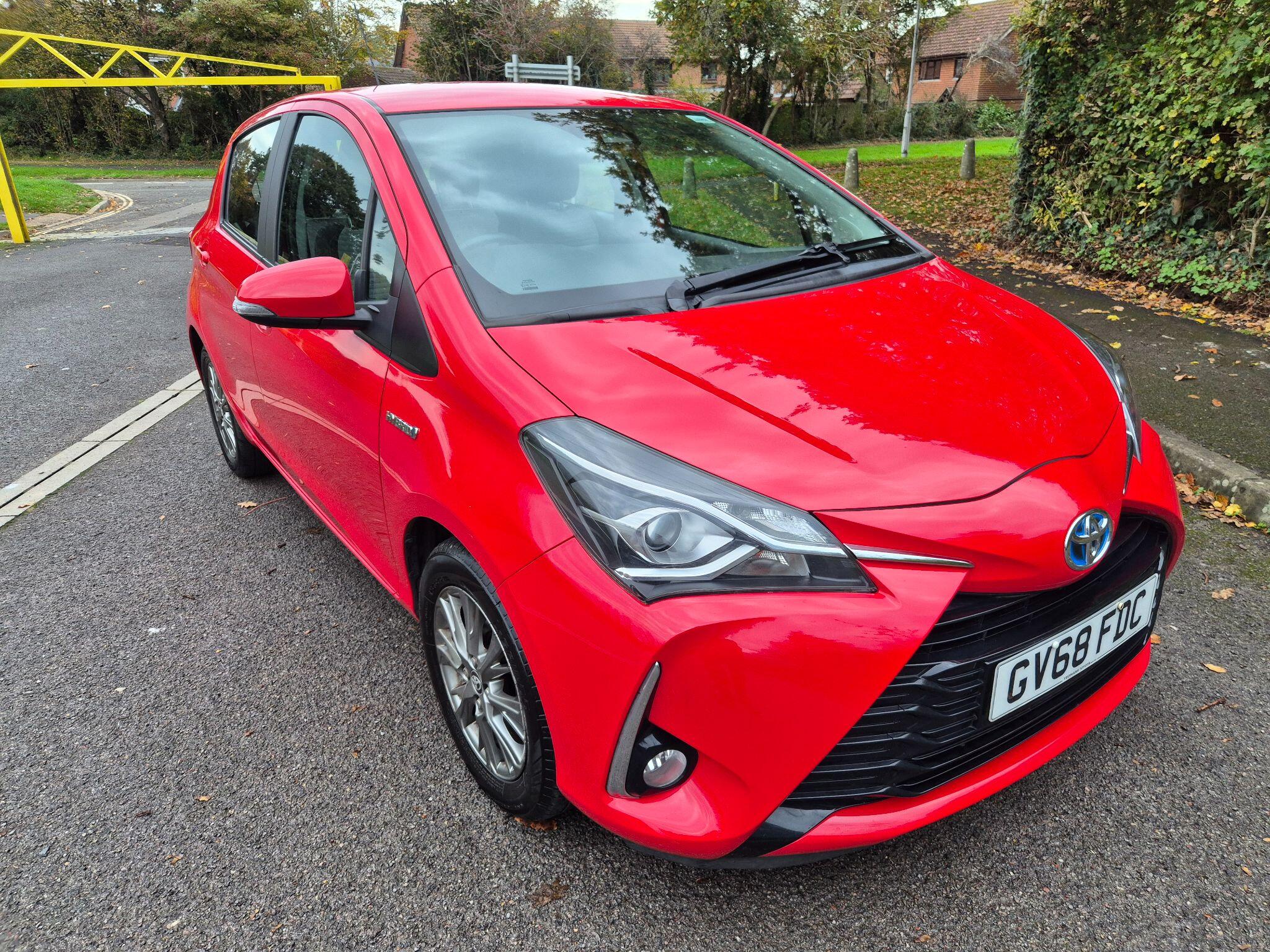 Main listing image - Toyota Yaris