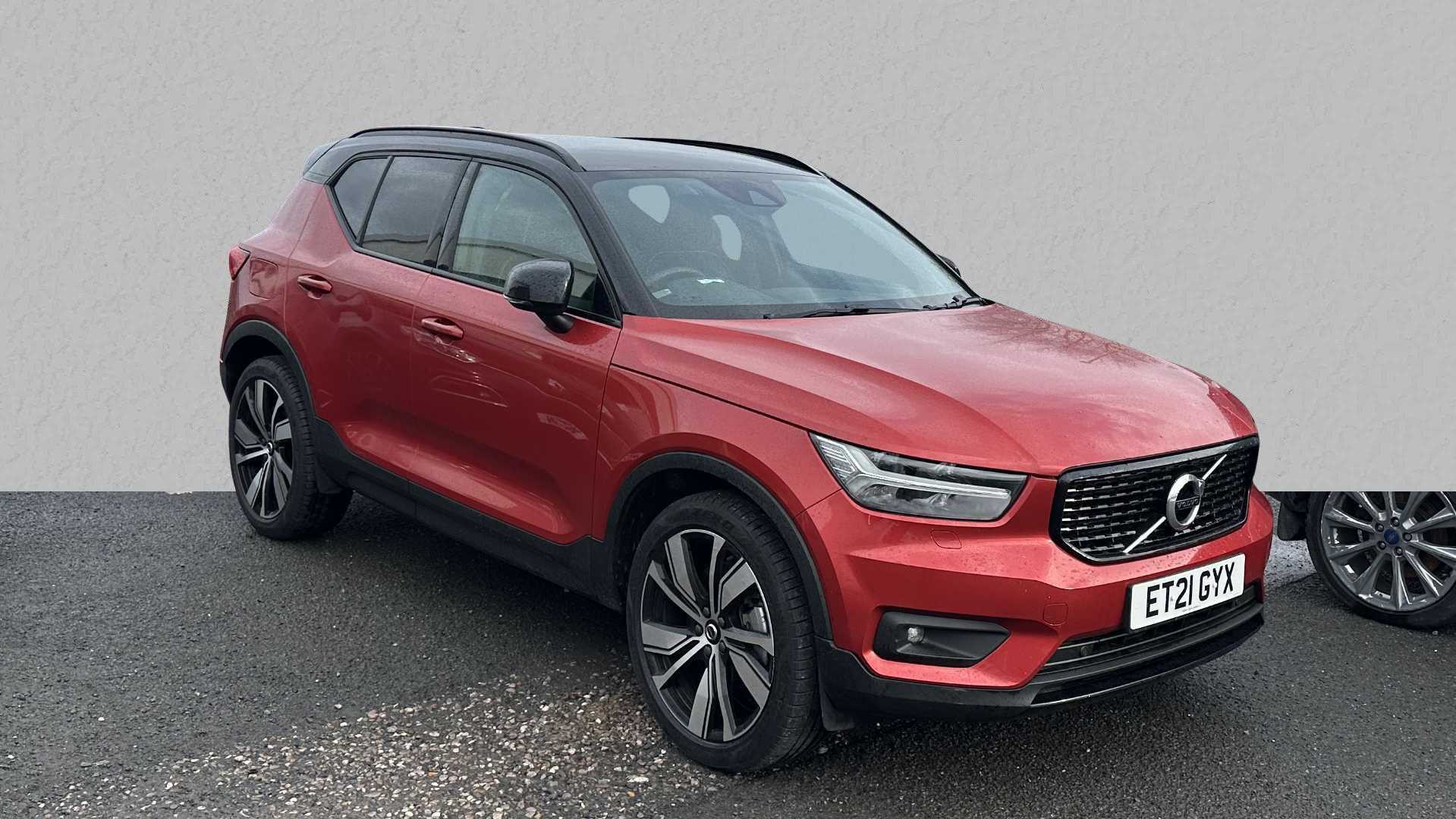 Main listing image - Volvo XC40 Recharge