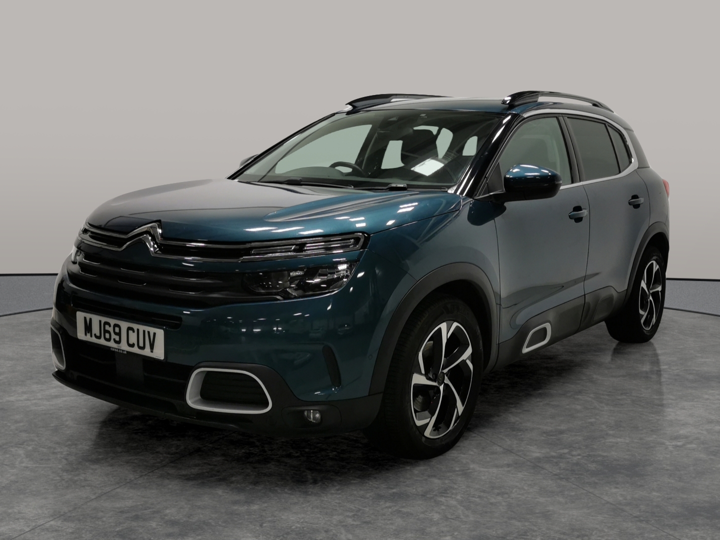 Main listing image - Citroen C5 Aircross