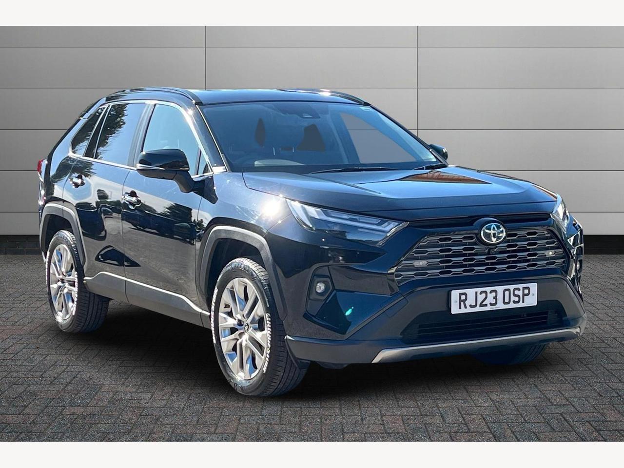 Main listing image - Toyota RAV4