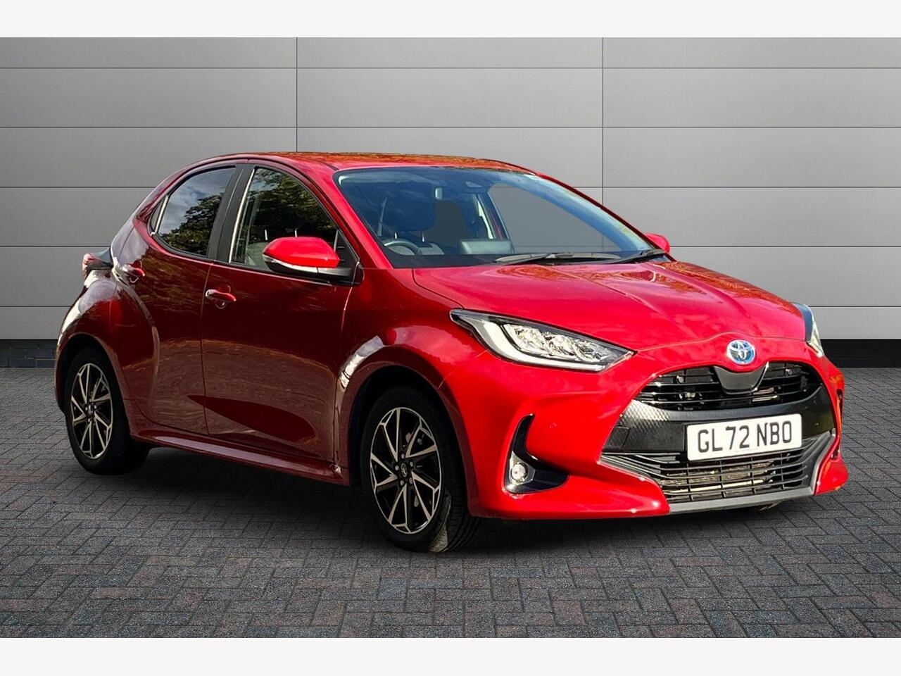 Main listing image - Toyota Yaris