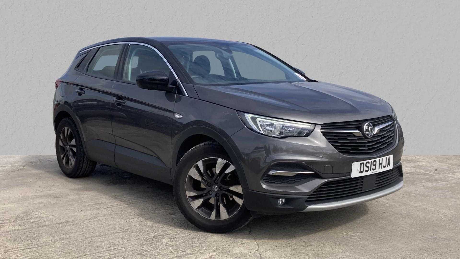 Main listing image - Vauxhall Grandland X