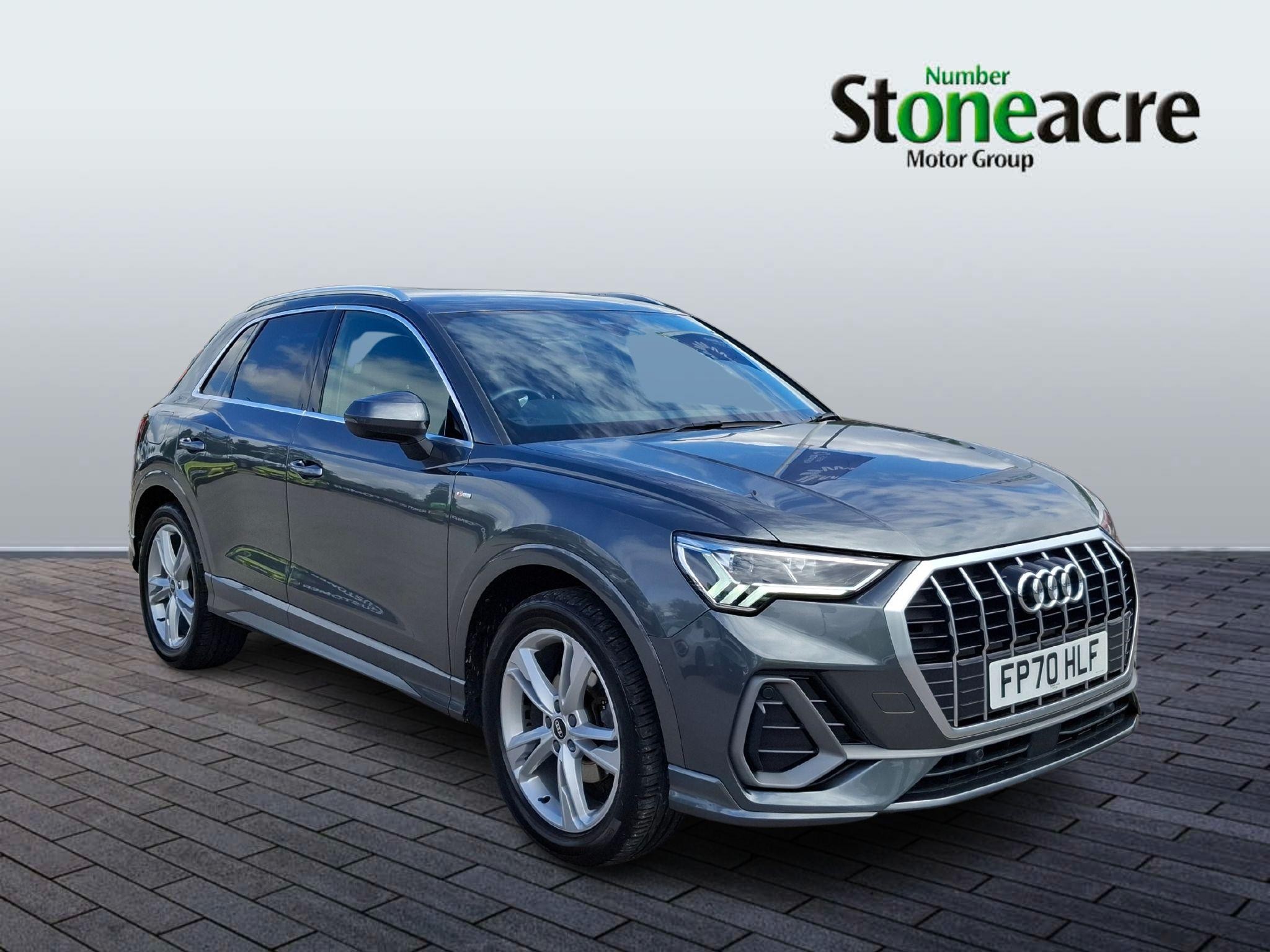 Main listing image - Audi Q3