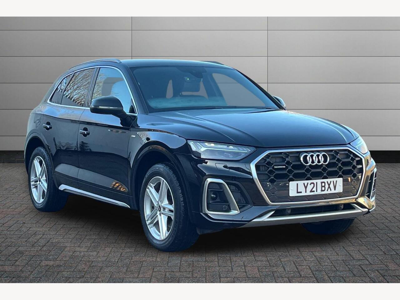 Main listing image - Audi Q5