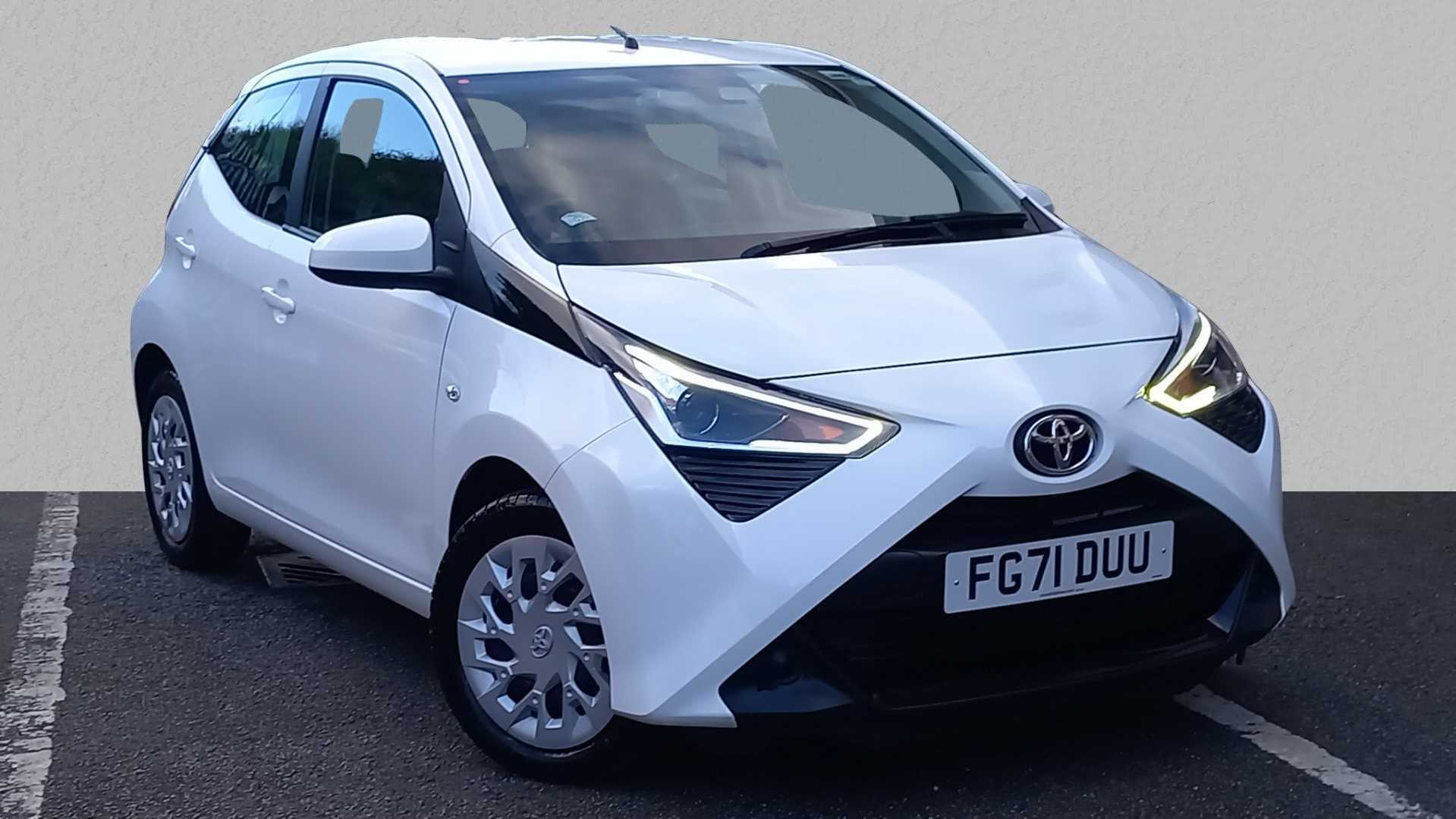 Main listing image - Toyota Aygo