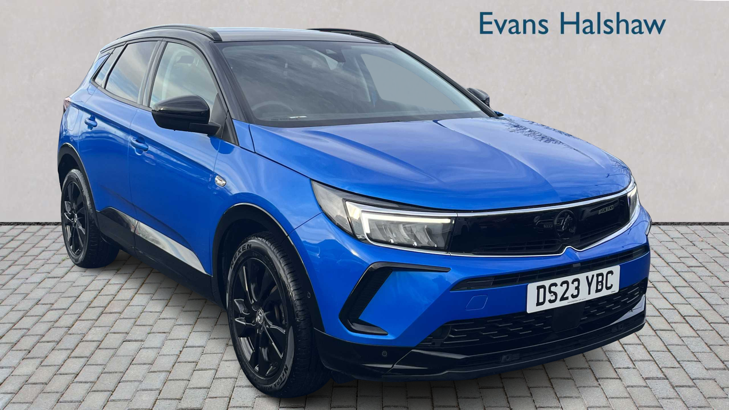 Main listing image - Vauxhall Grandland