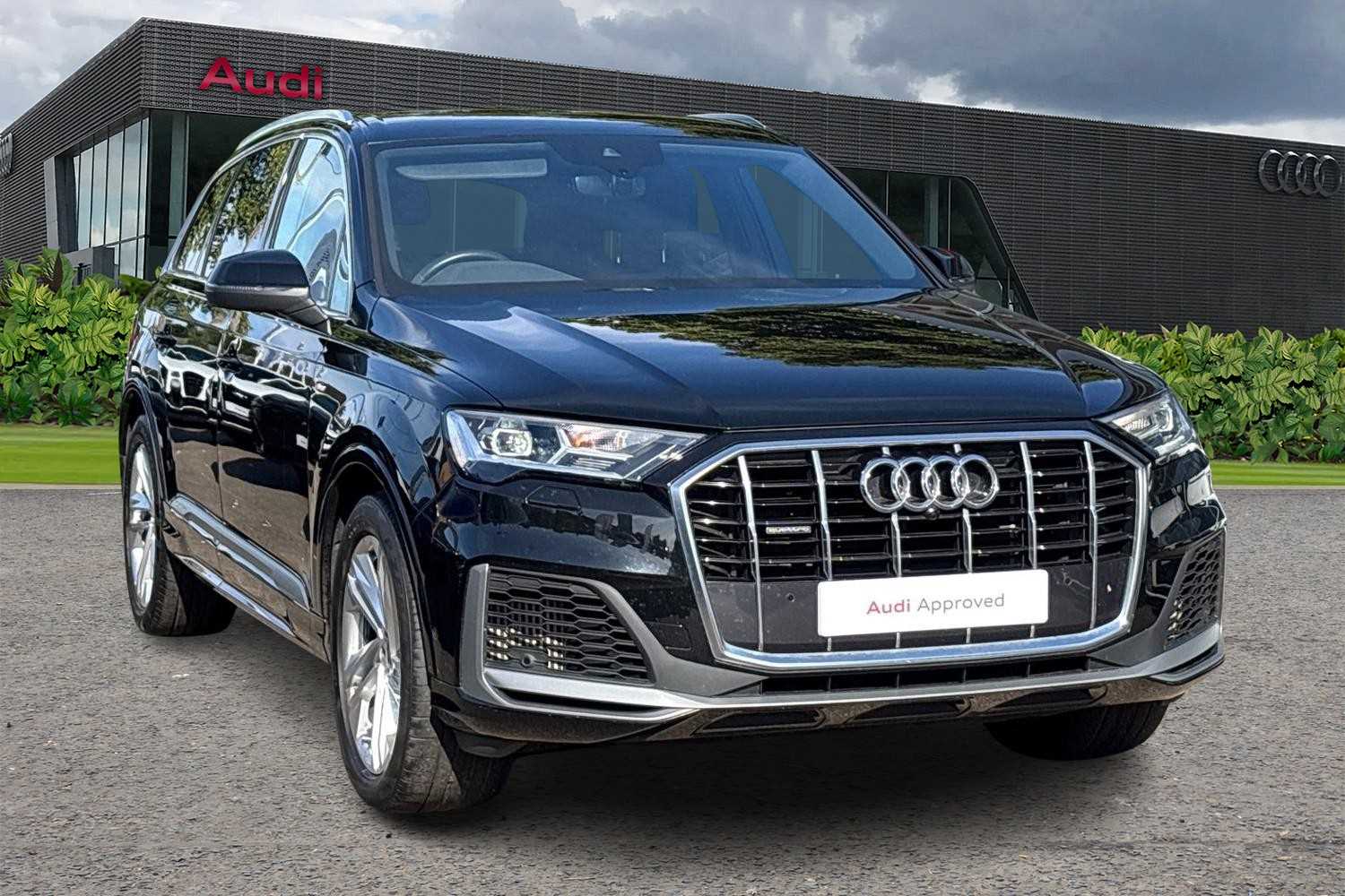 Main listing image - Audi Q7