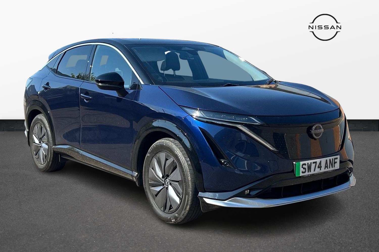 Main listing image - Nissan Ariya