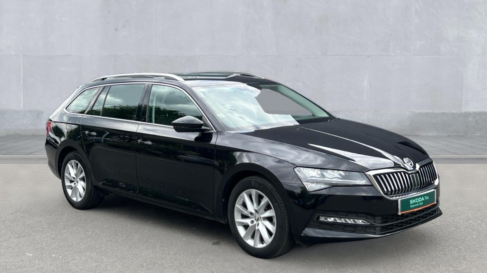 Main listing image - Skoda Superb Estate