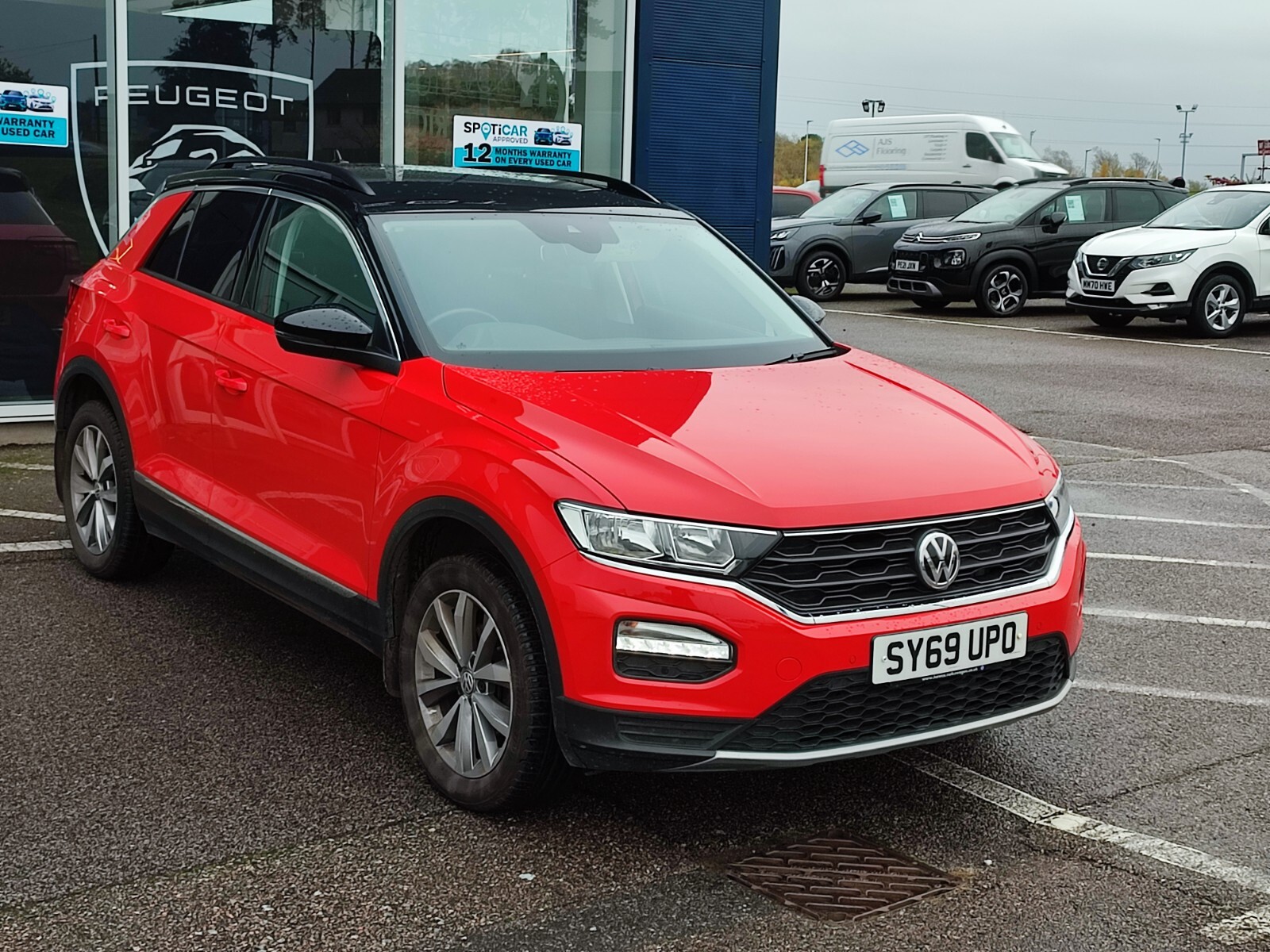 Main listing image - Volkswagen T-Roc