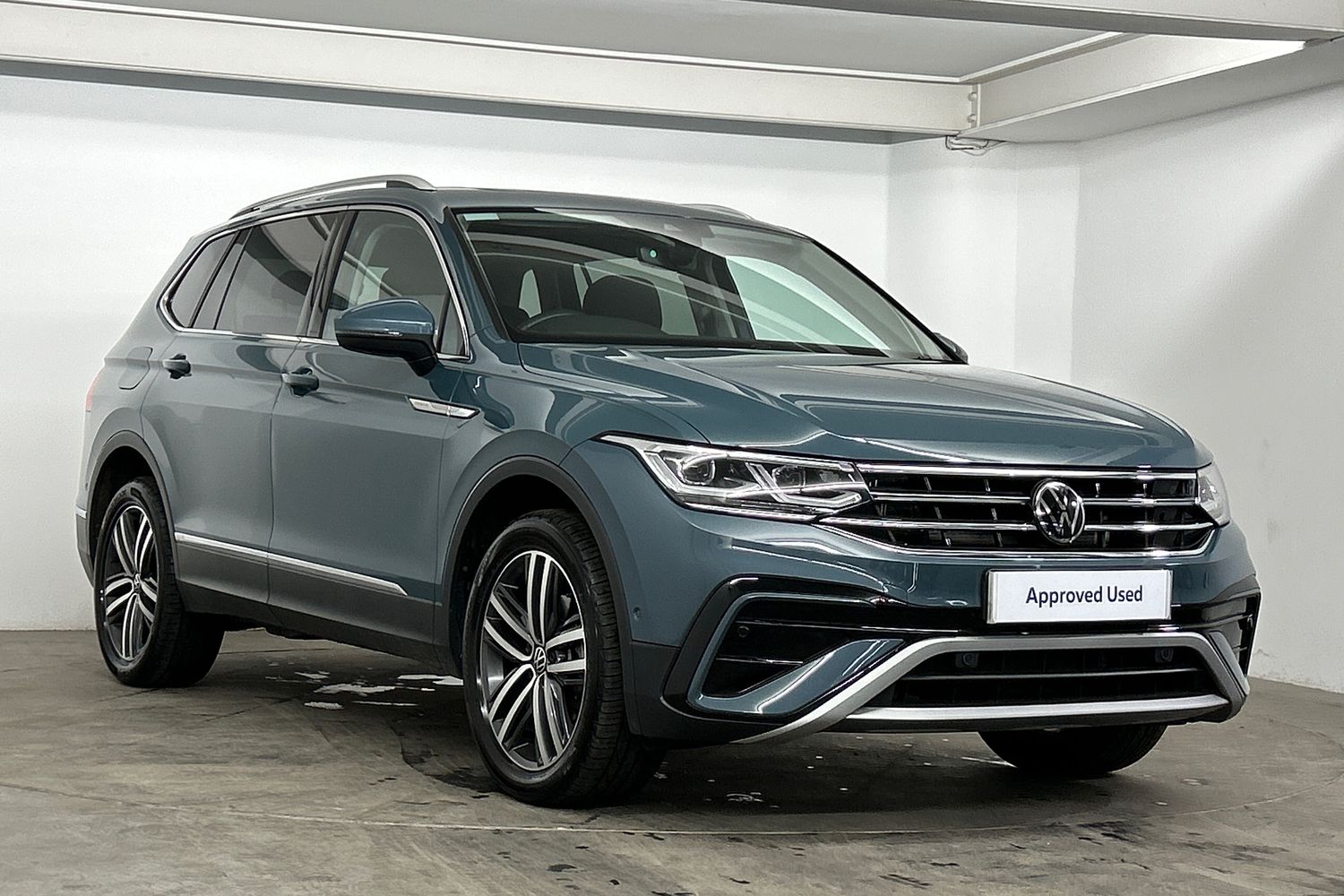 Main listing image - Volkswagen Tiguan Allspace