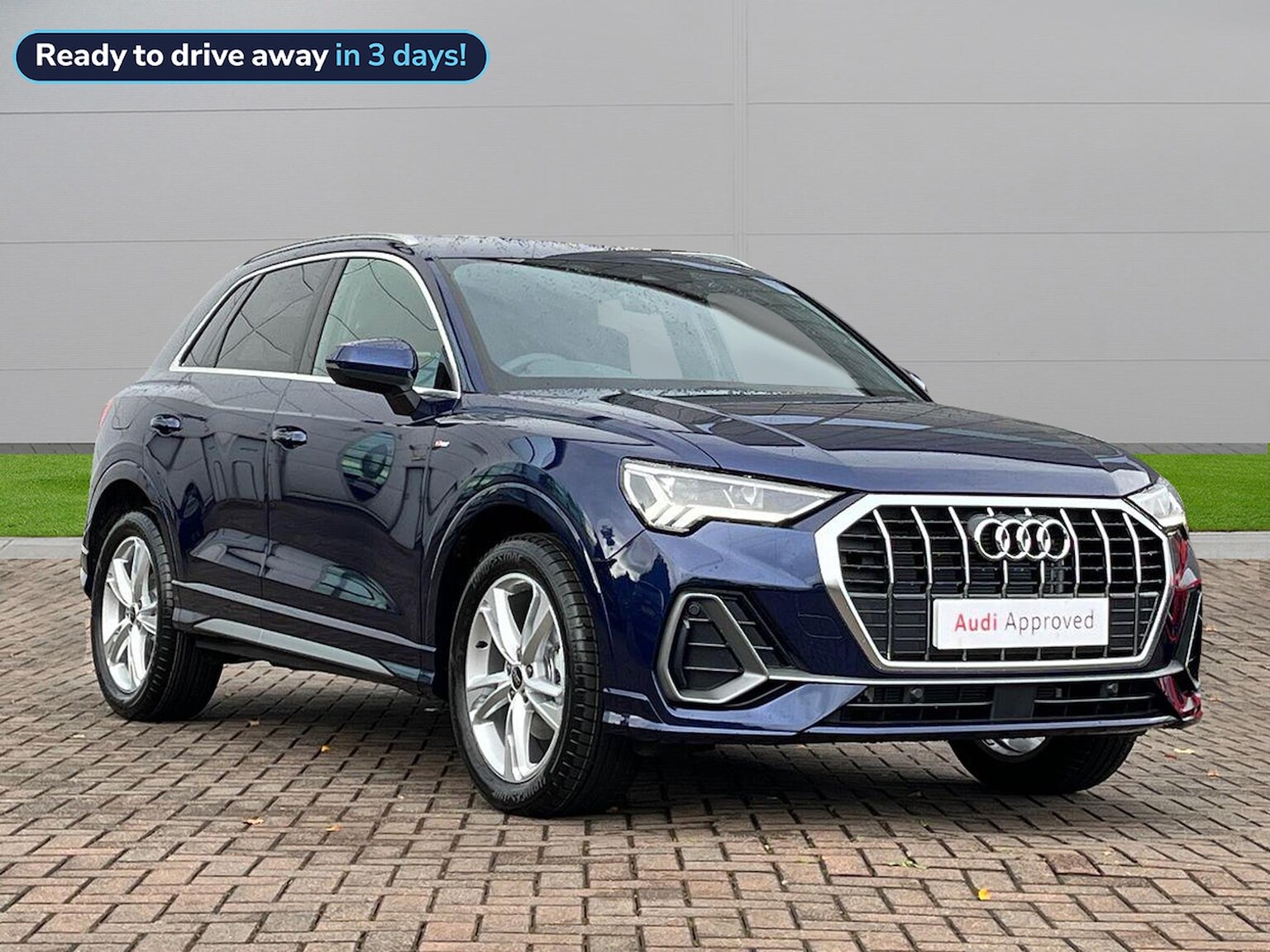 Main listing image - Audi Q3