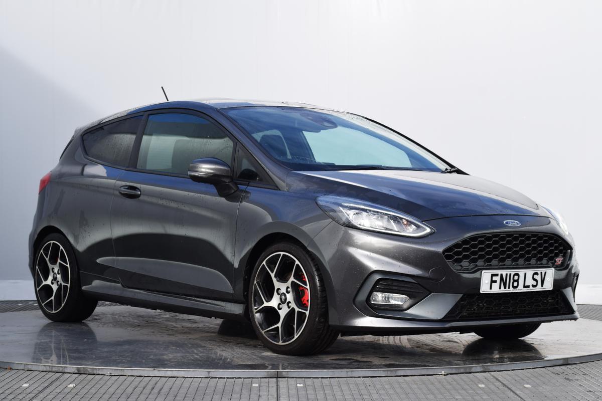 Main listing image - Ford Fiesta ST