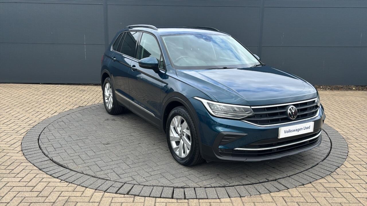 Main listing image - Volkswagen Tiguan
