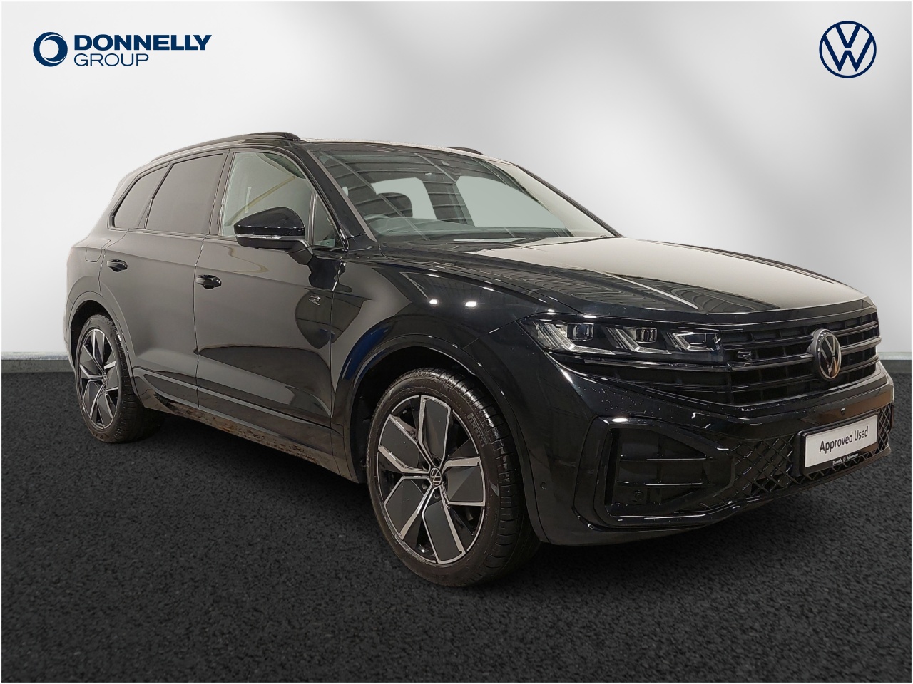 Main listing image - Volkswagen Touareg