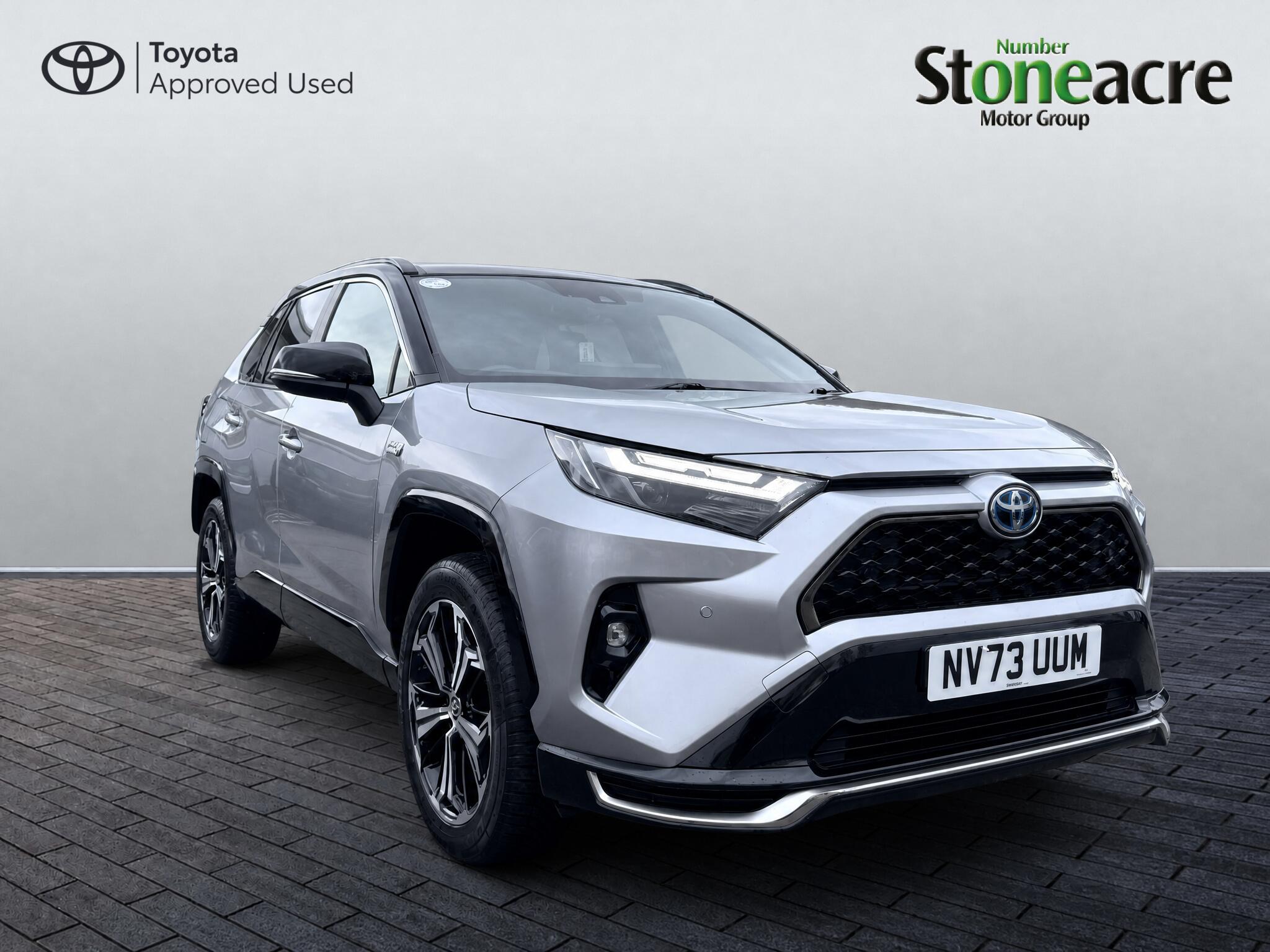 Main listing image - Toyota RAV4