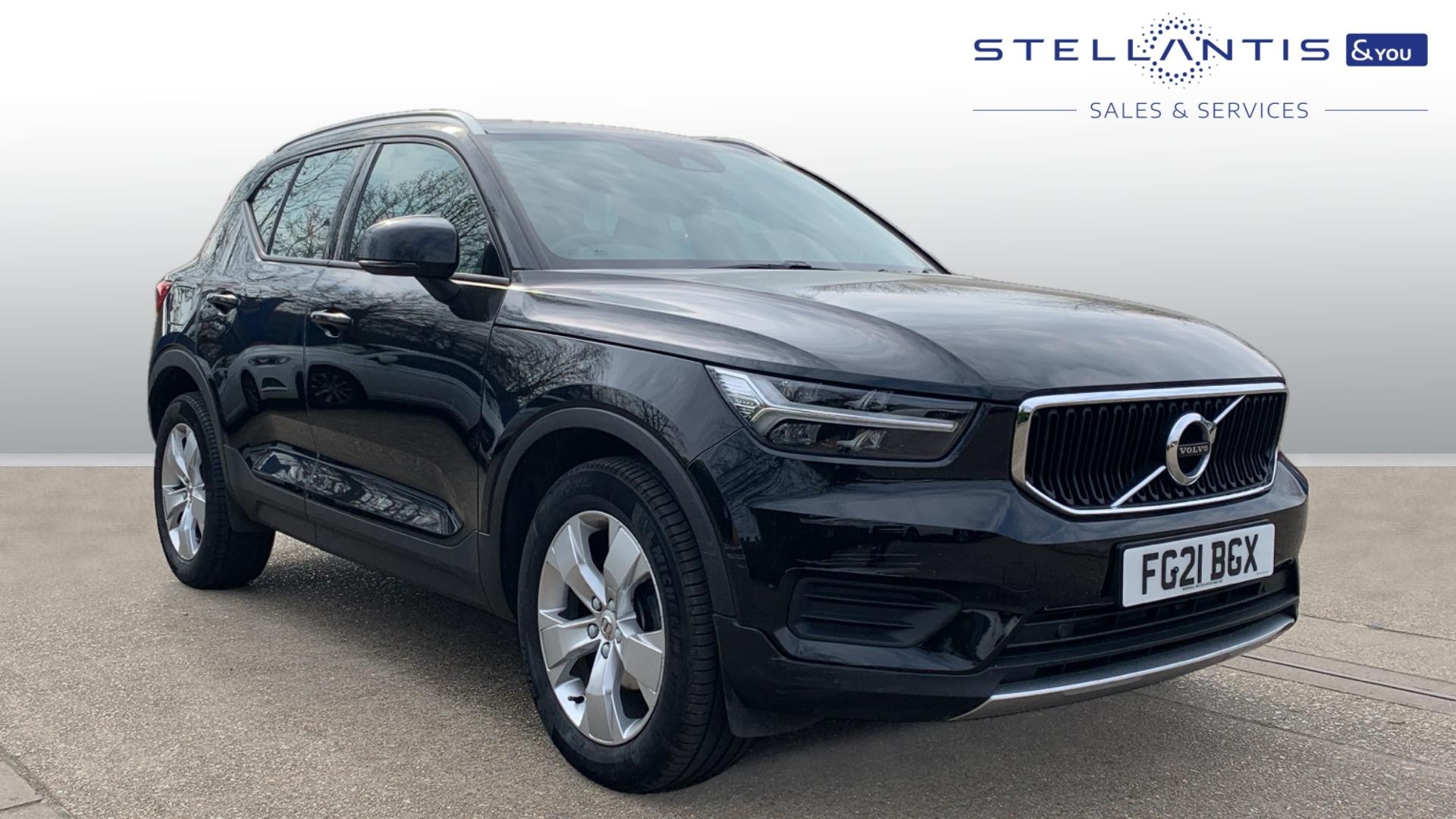 Main listing image - Volvo XC40