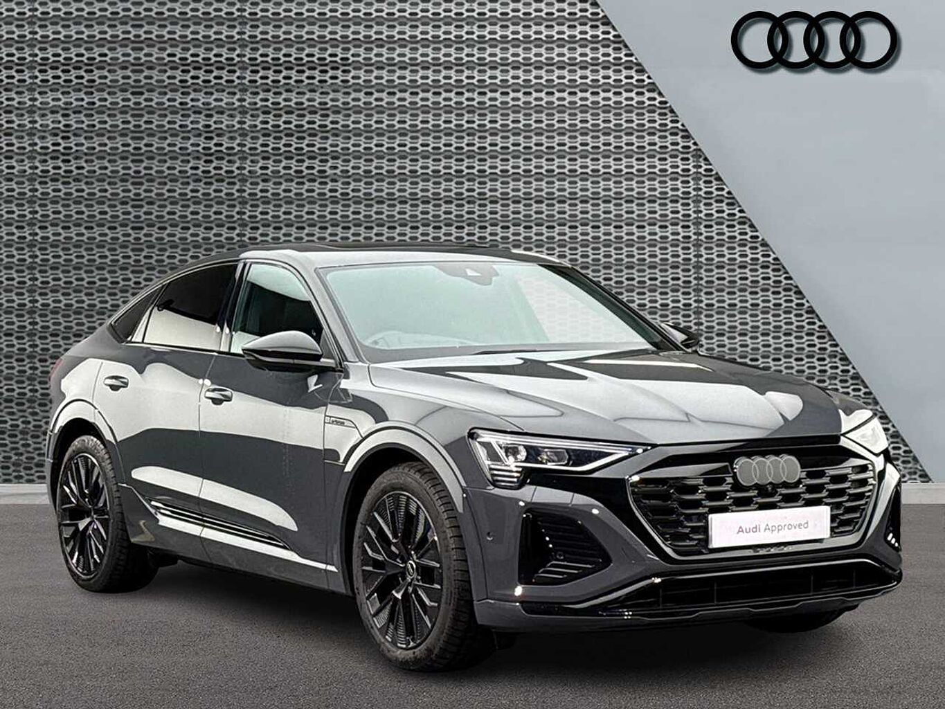 Main listing image - Audi Q8