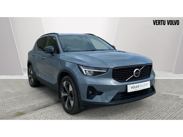 Main listing image - Volvo XC40