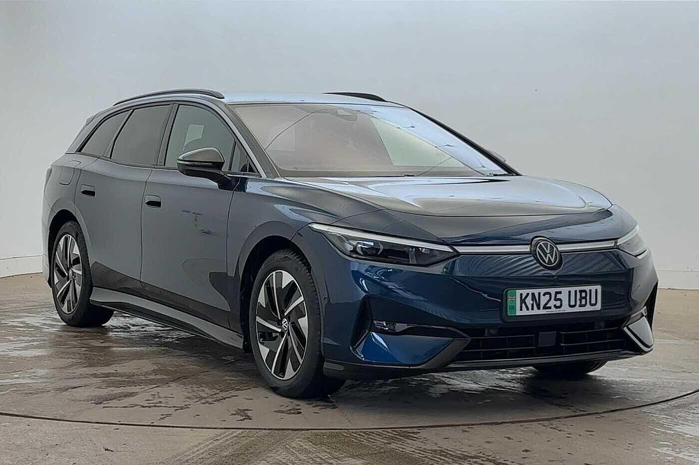 Main listing image - Volkswagen ID.7
