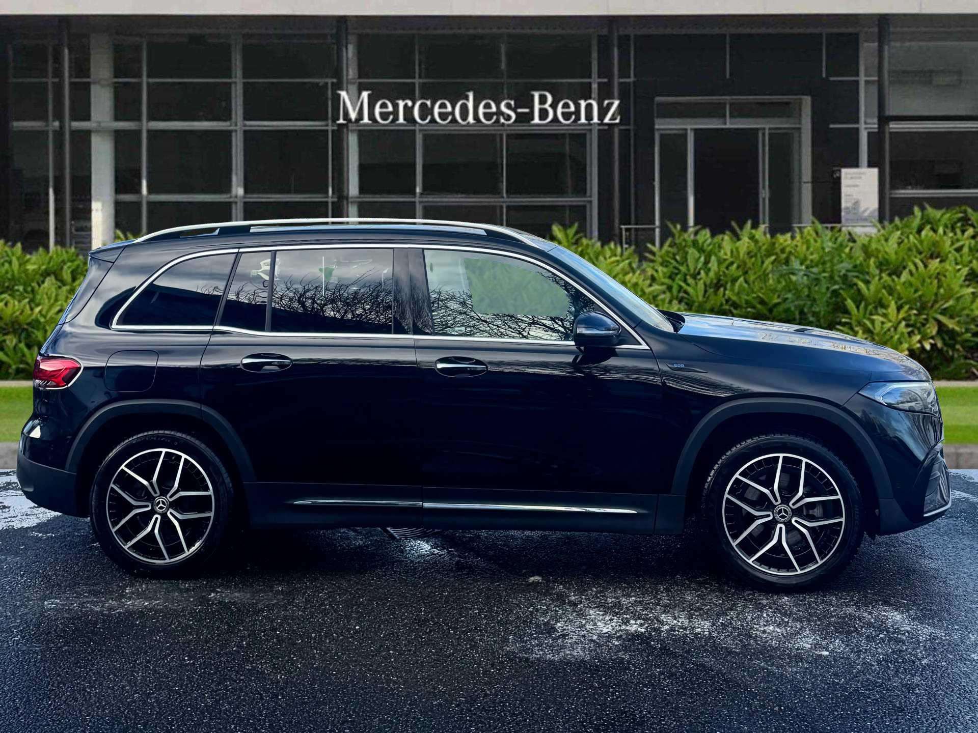 Main listing image - Mercedes-Benz EQB