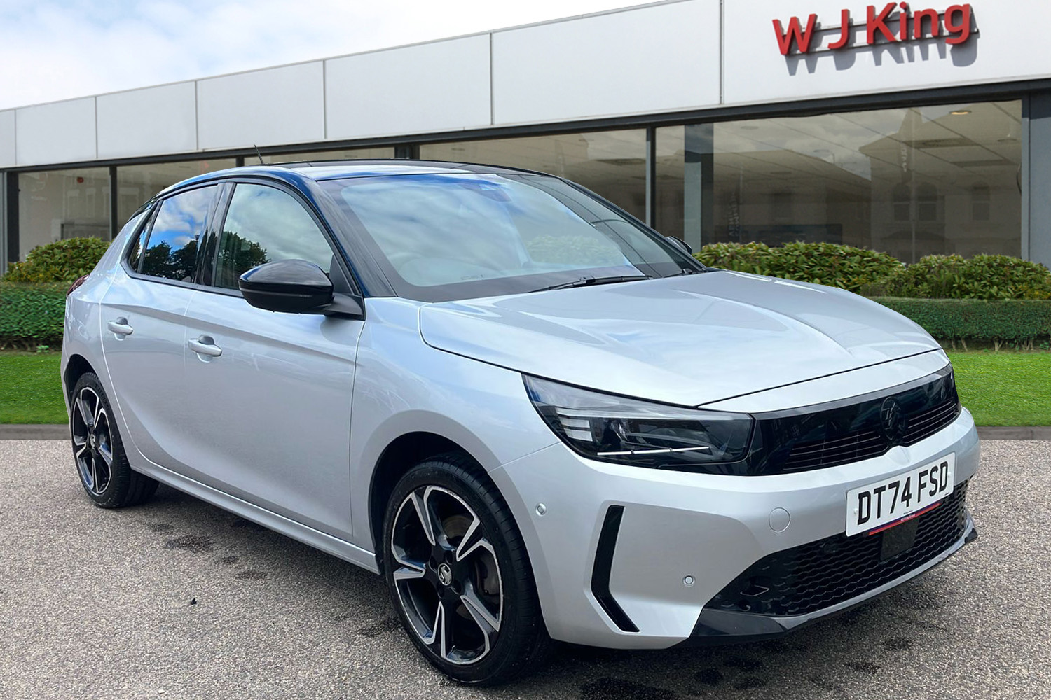 Main listing image - Vauxhall Corsa