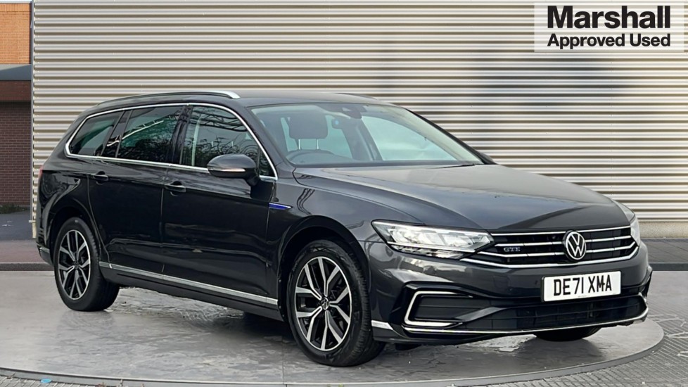 Main listing image - Volkswagen Passat GTE