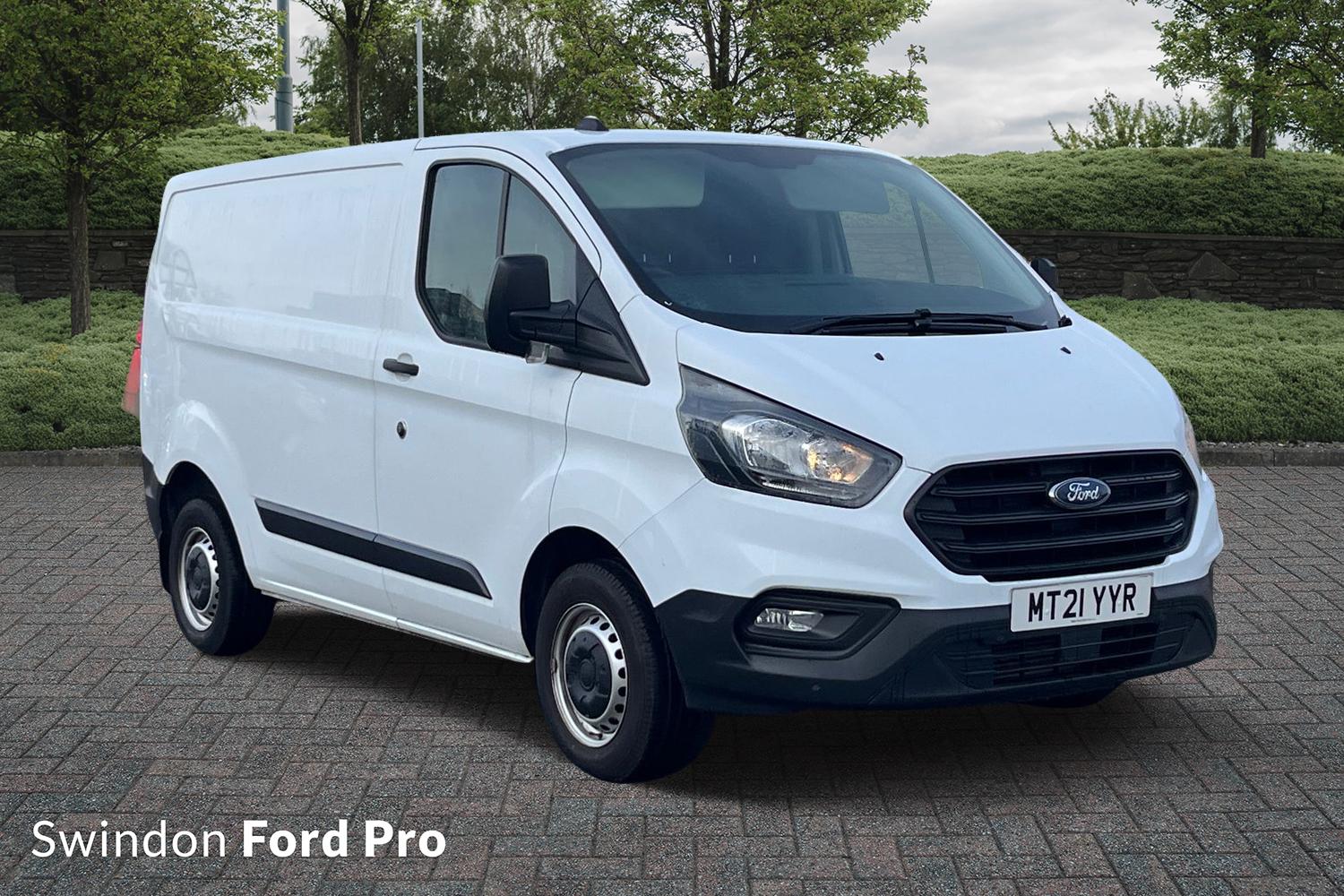 Main listing image - Ford Transit Custom