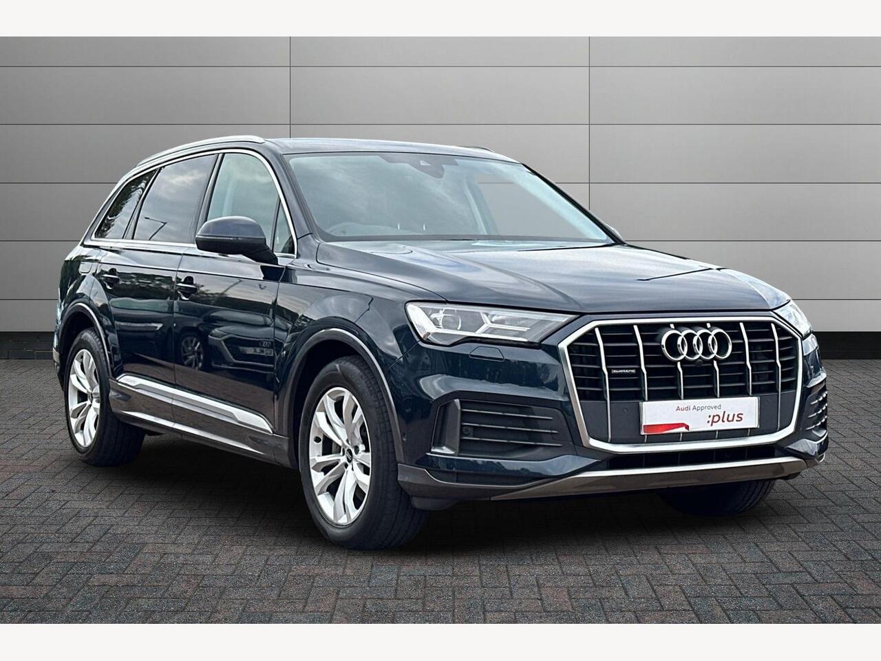 Main listing image - Audi Q7