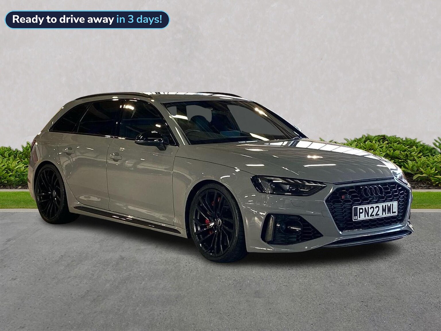 Main listing image - Audi RS4