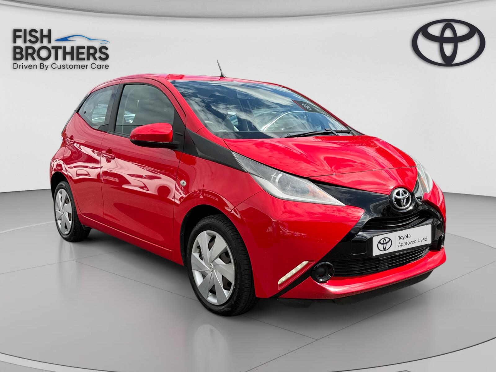 Main listing image - Toyota Aygo