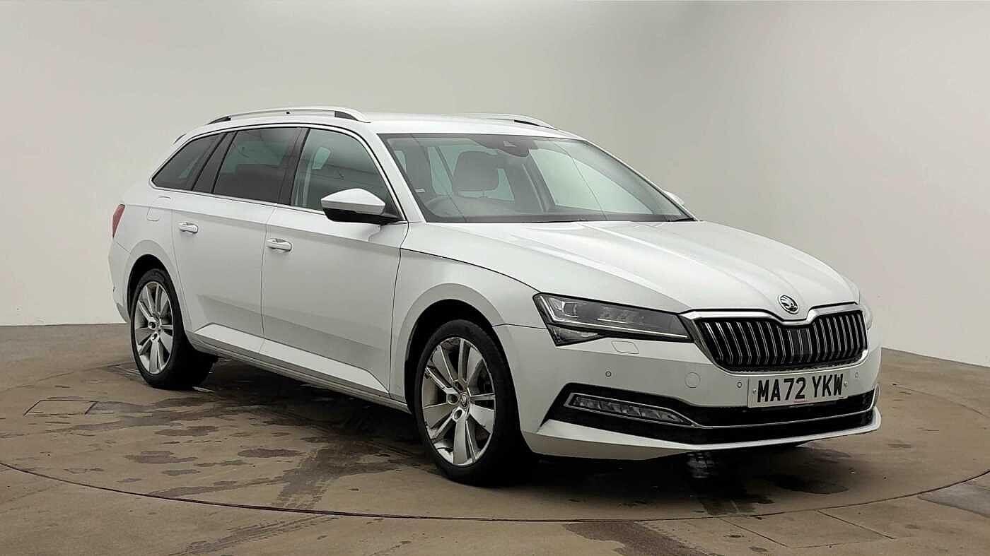Main listing image - Skoda Superb Estate