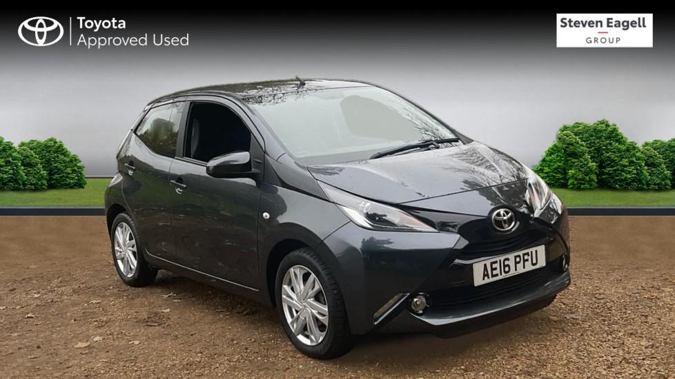 Main listing image - Toyota Aygo