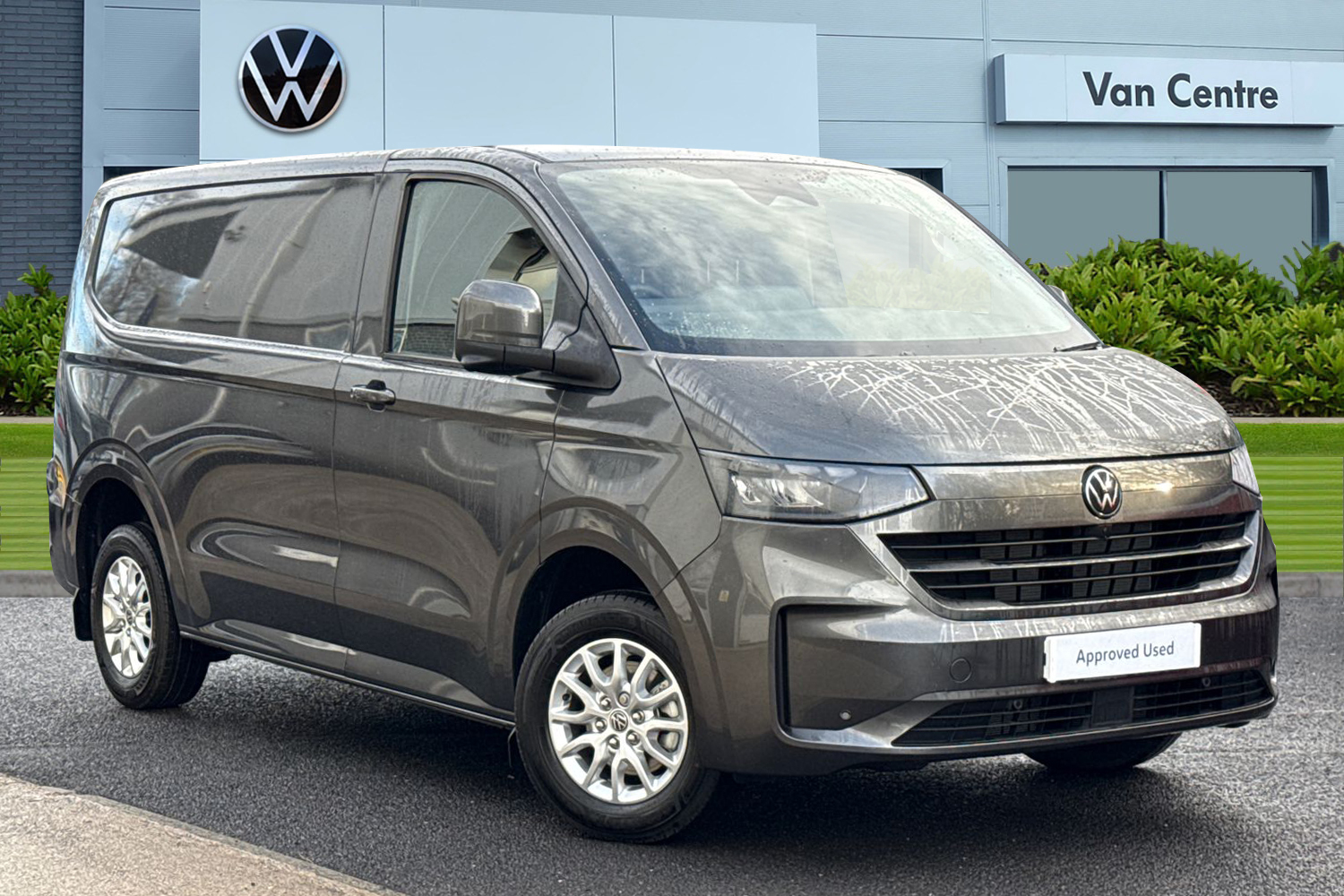 Main listing image - Volkswagen Transporter