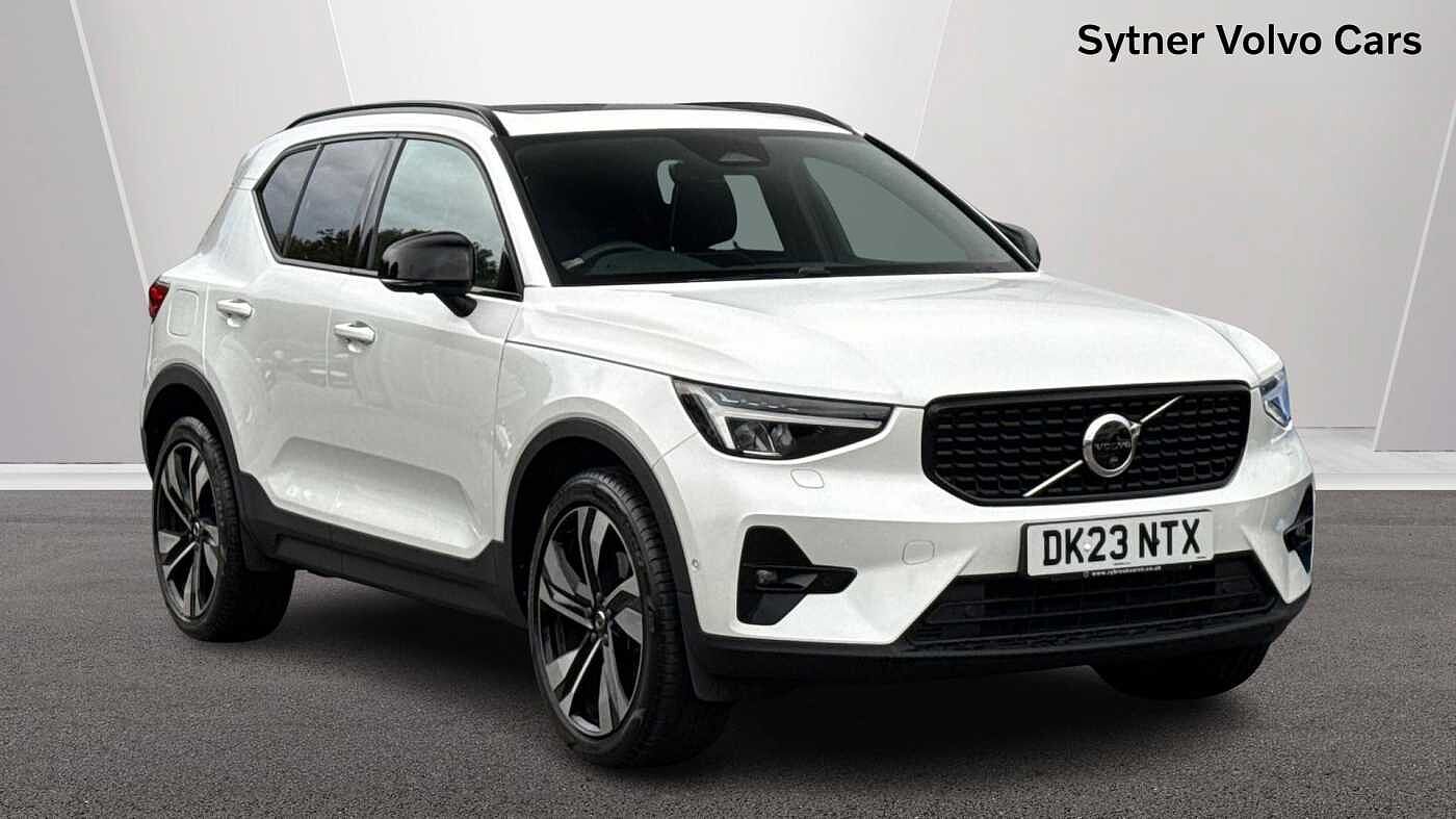 Main listing image - Volvo XC40