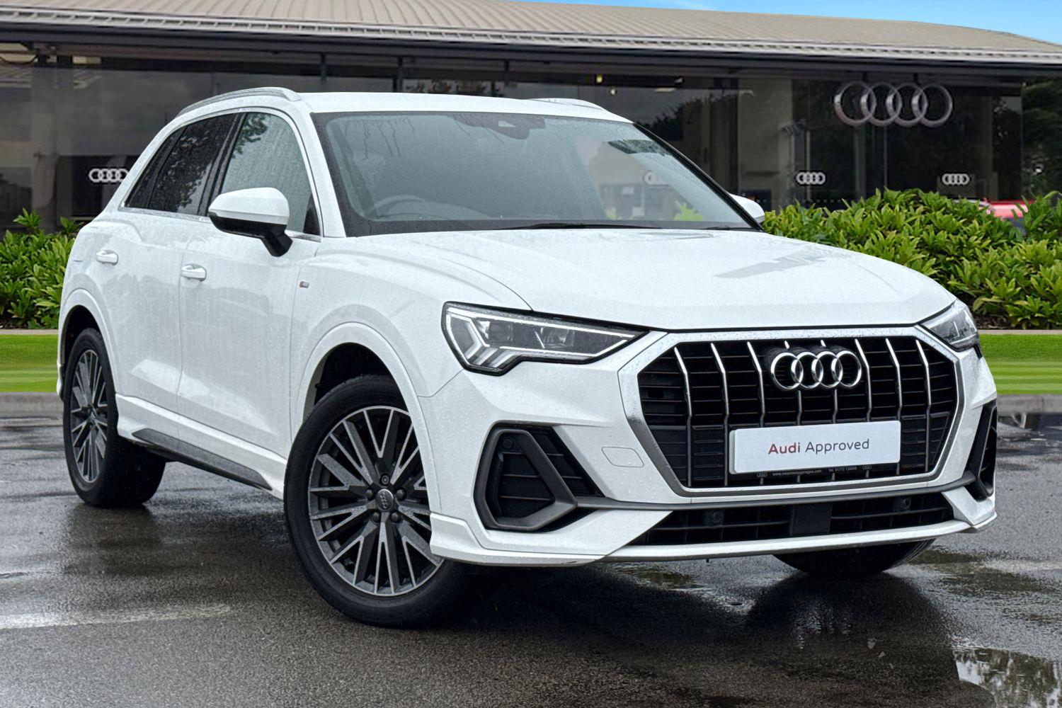 Main listing image - Audi Q3