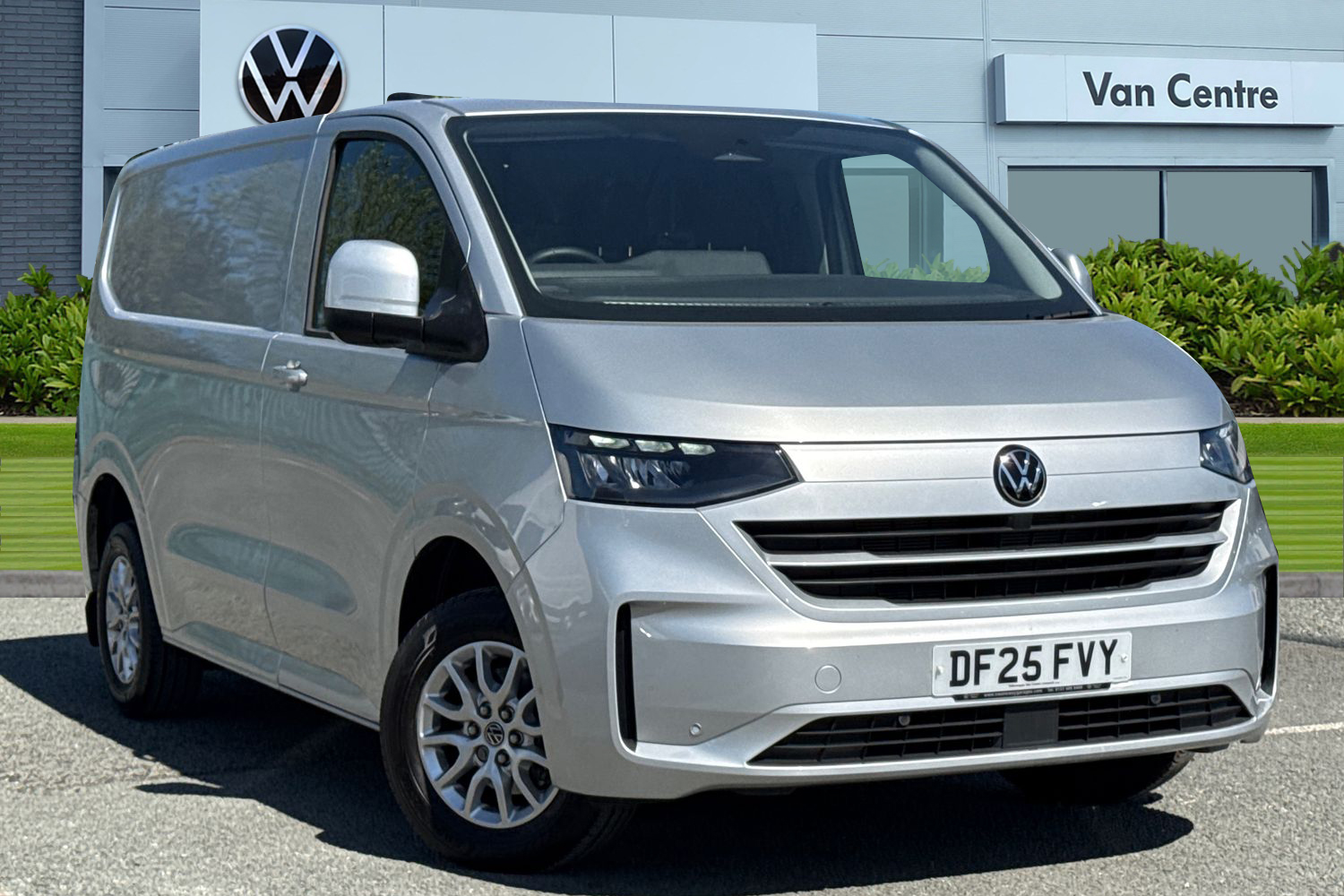Main listing image - Volkswagen Transporter