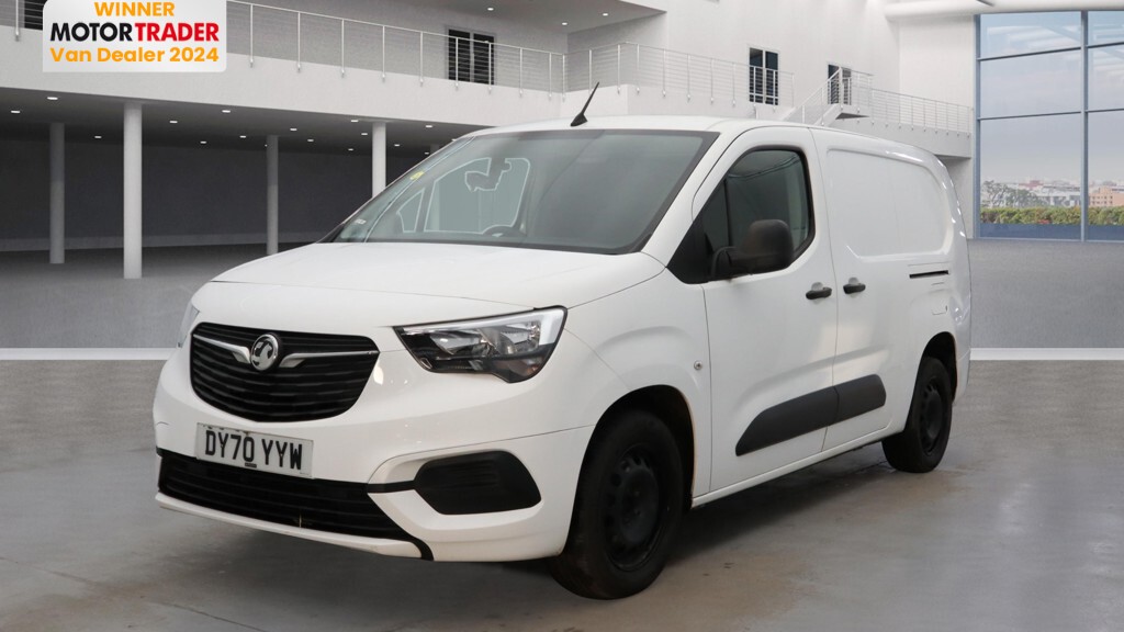 Main listing image - Vauxhall Combo Cargo