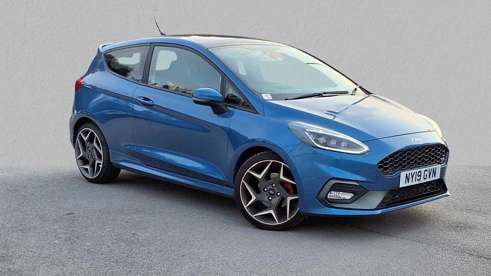 Main listing image - Ford Fiesta ST