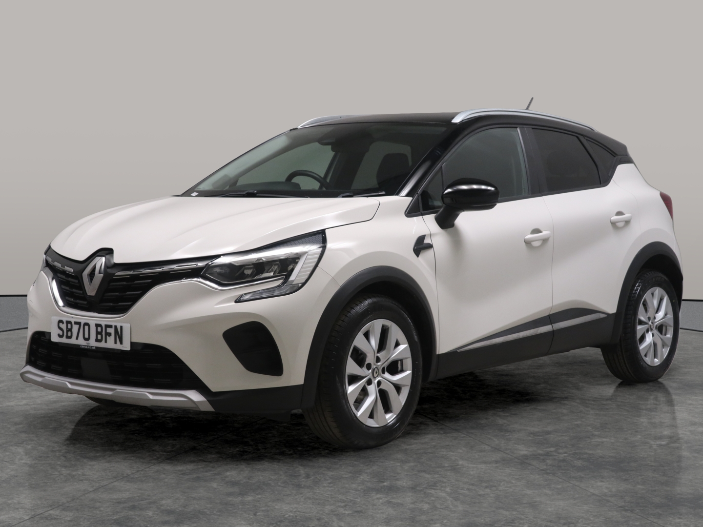 Main listing image - Renault Captur