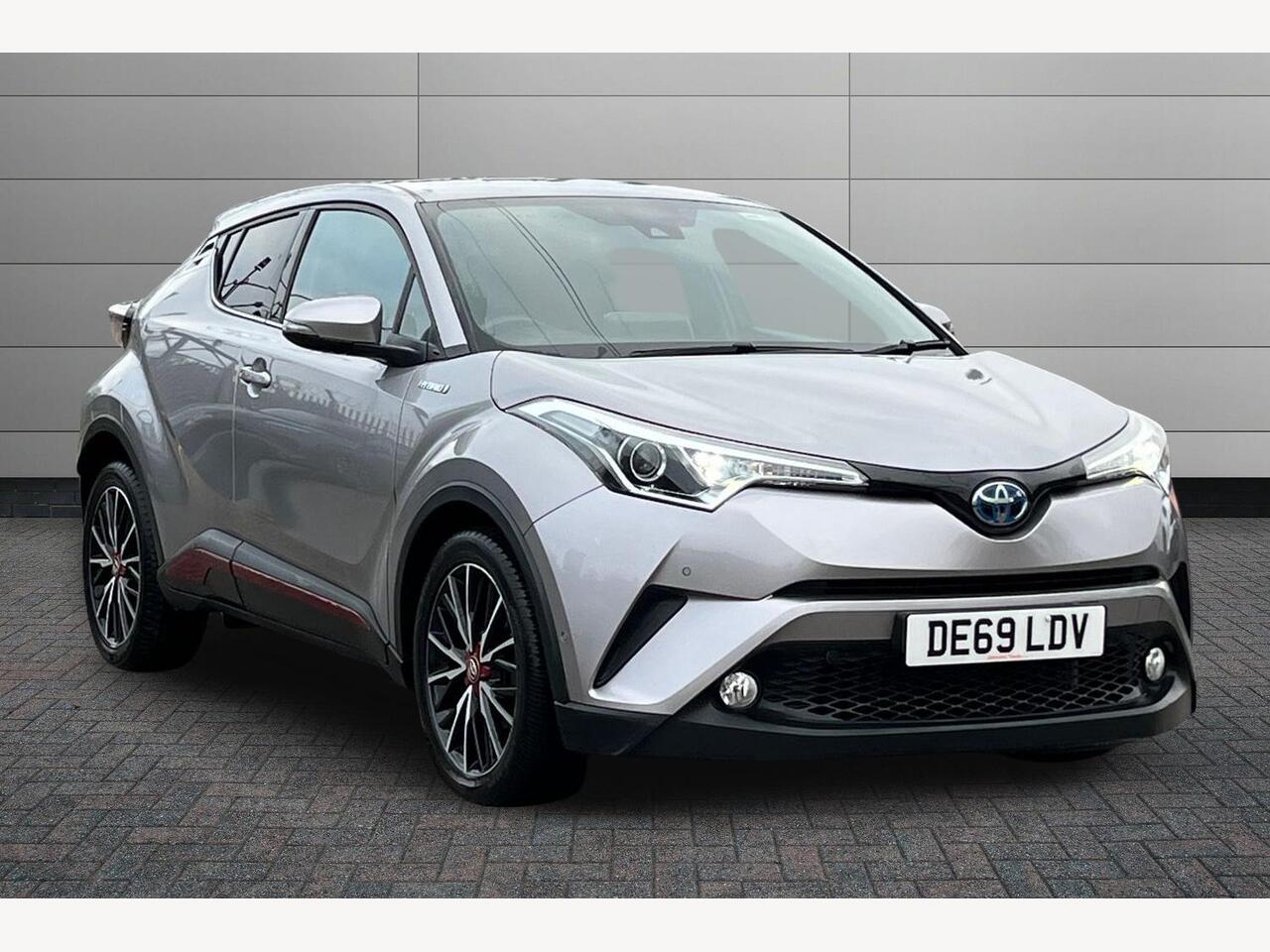 Main listing image - Toyota C-HR