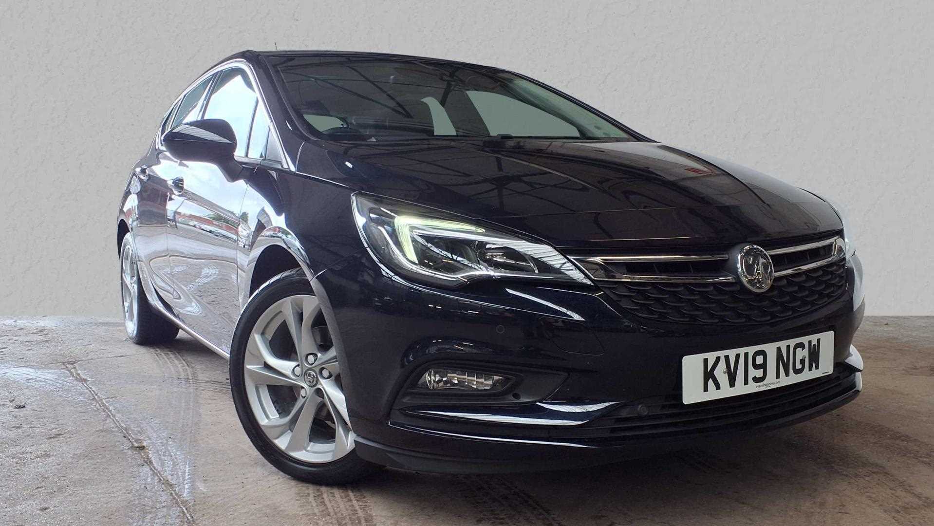 Main listing image - Vauxhall Astra