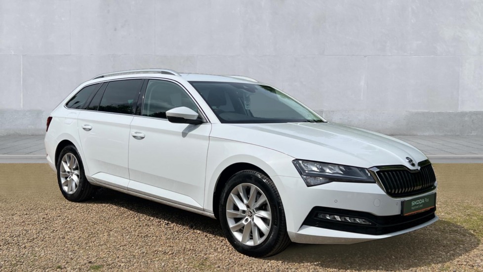 Main listing image - Skoda Superb Estate