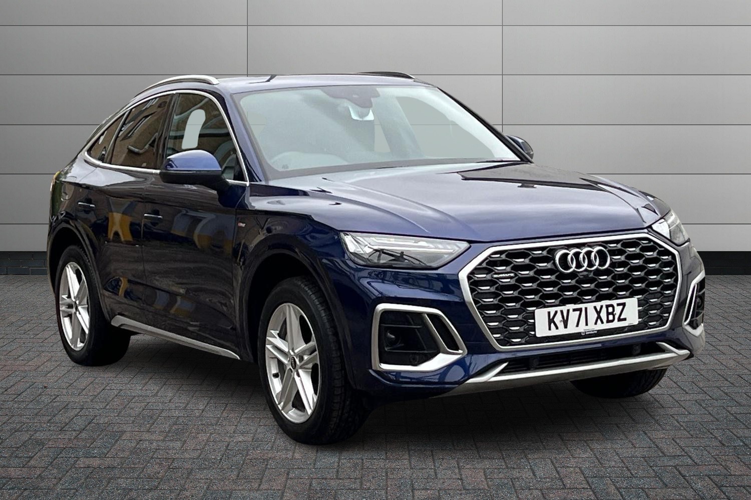 Main listing image - Audi Q5 Sportback