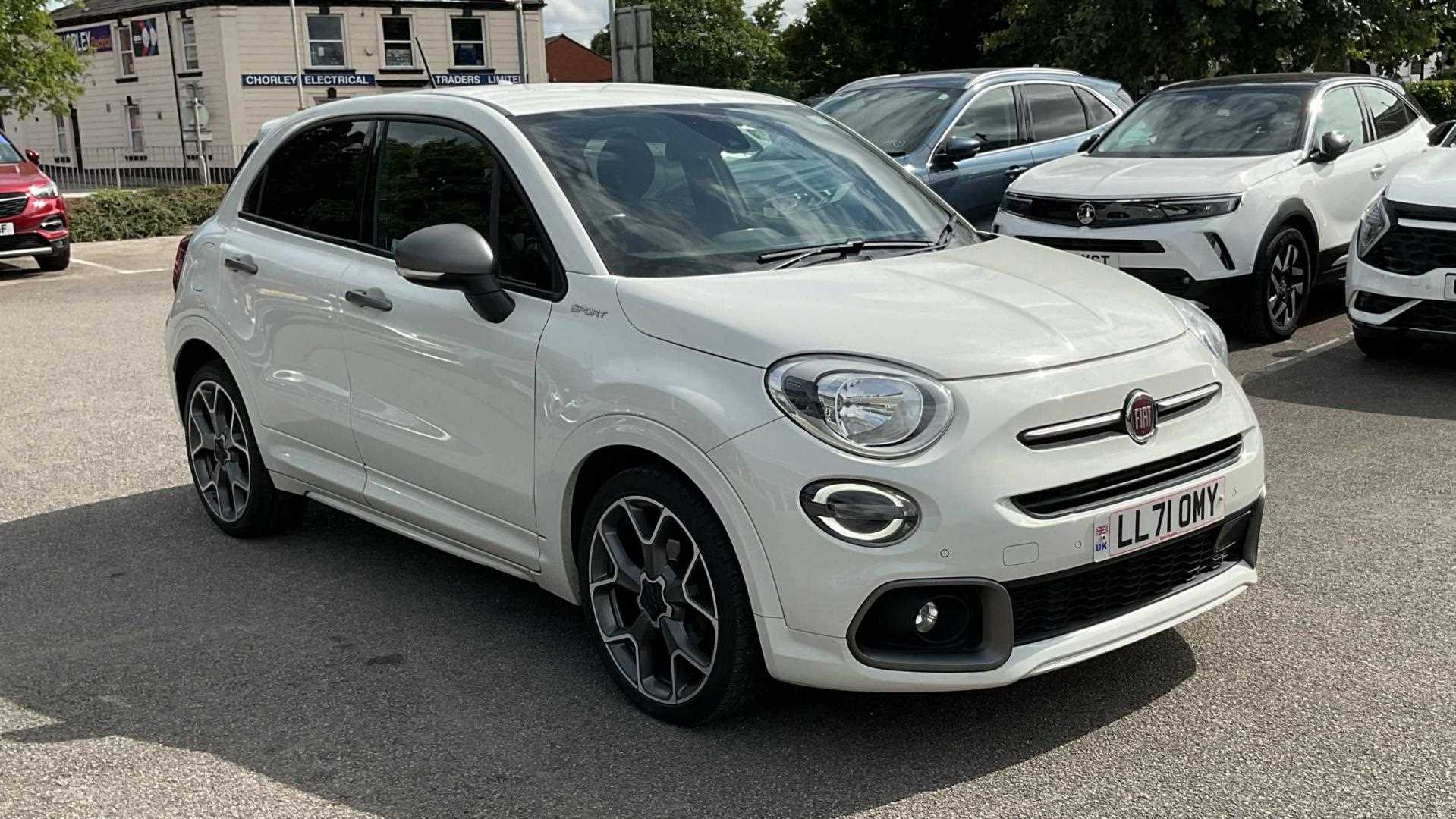 Main listing image - Fiat 500X