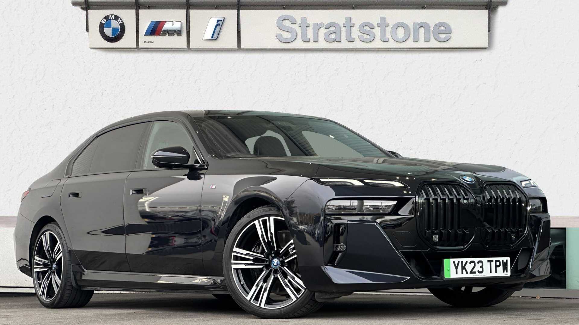 Main listing image - BMW i7